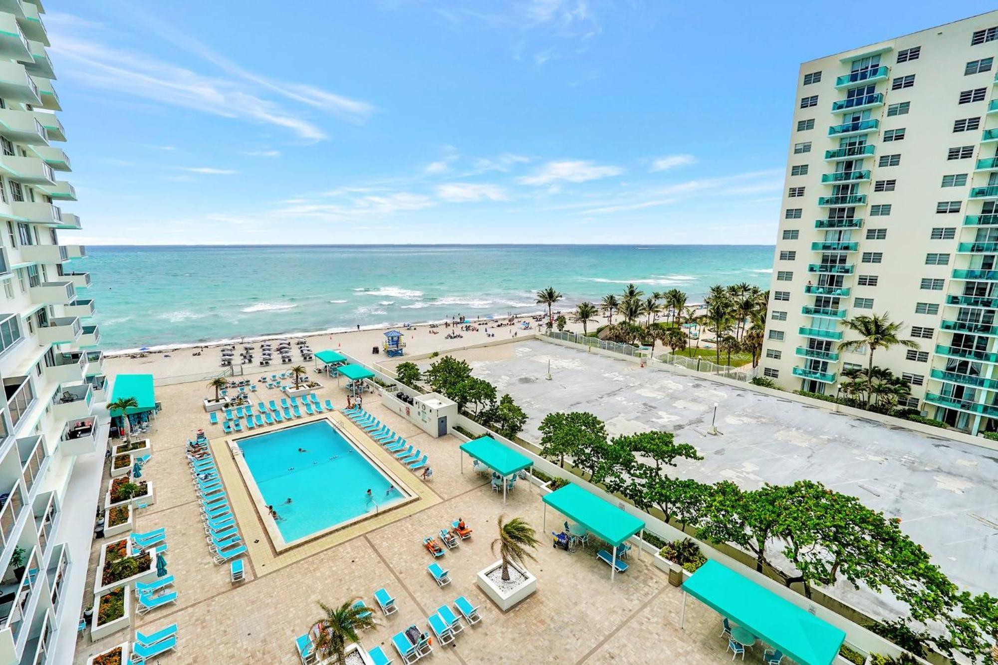 Flip Flop Paradise In Hollywood Florida Exterior photo